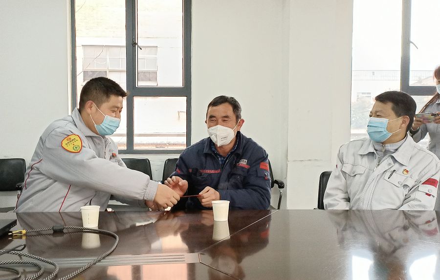 慰問軍屬高紅偉1.jpg 慰問軍屬高紅偉1.jpg